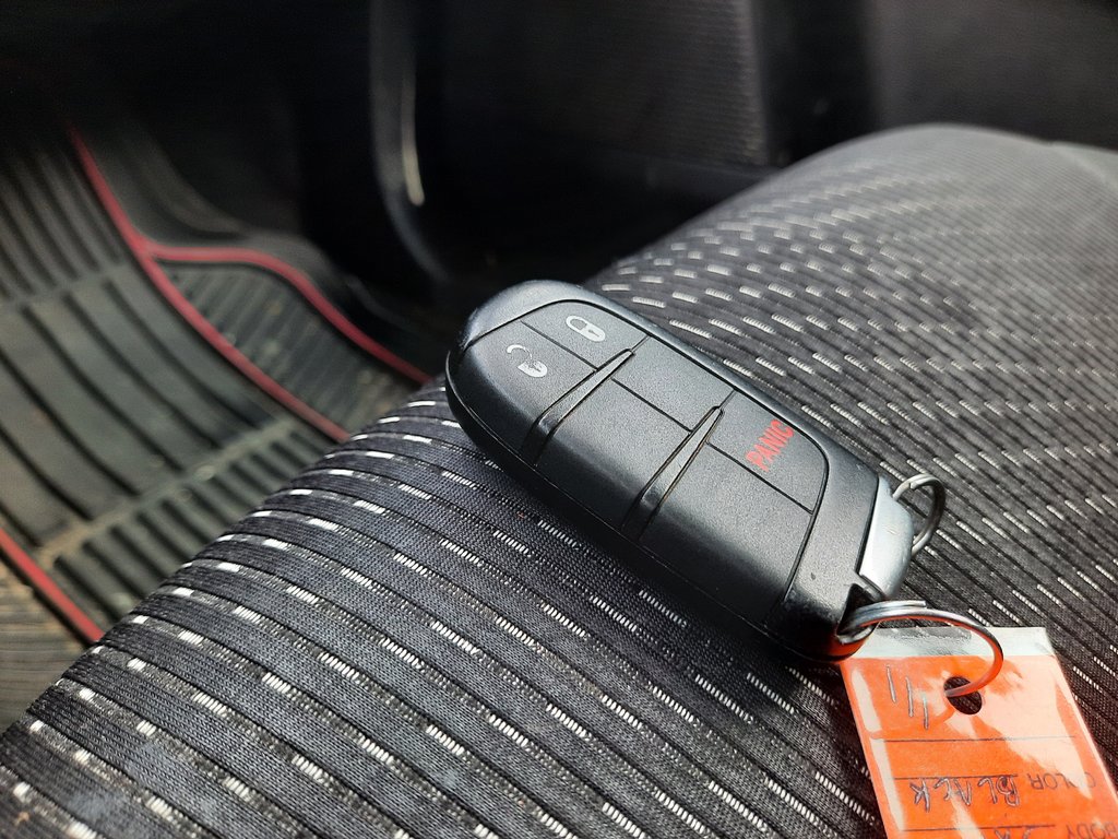 2017 Dodge Journey SXT in Hebbville, Nova Scotia - 25 - w1024h768px