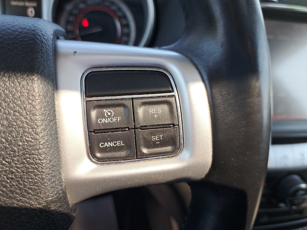 2017 Dodge Journey SXT in Hebbville, Nova Scotia - 17 - w1024h768px