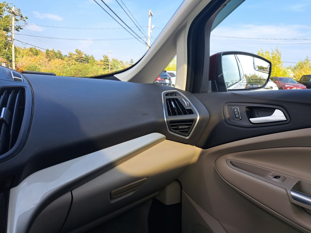 2013 Ford C-Max Hybrid SEL in Hebbville, Nova Scotia - 21 - w1024h768px