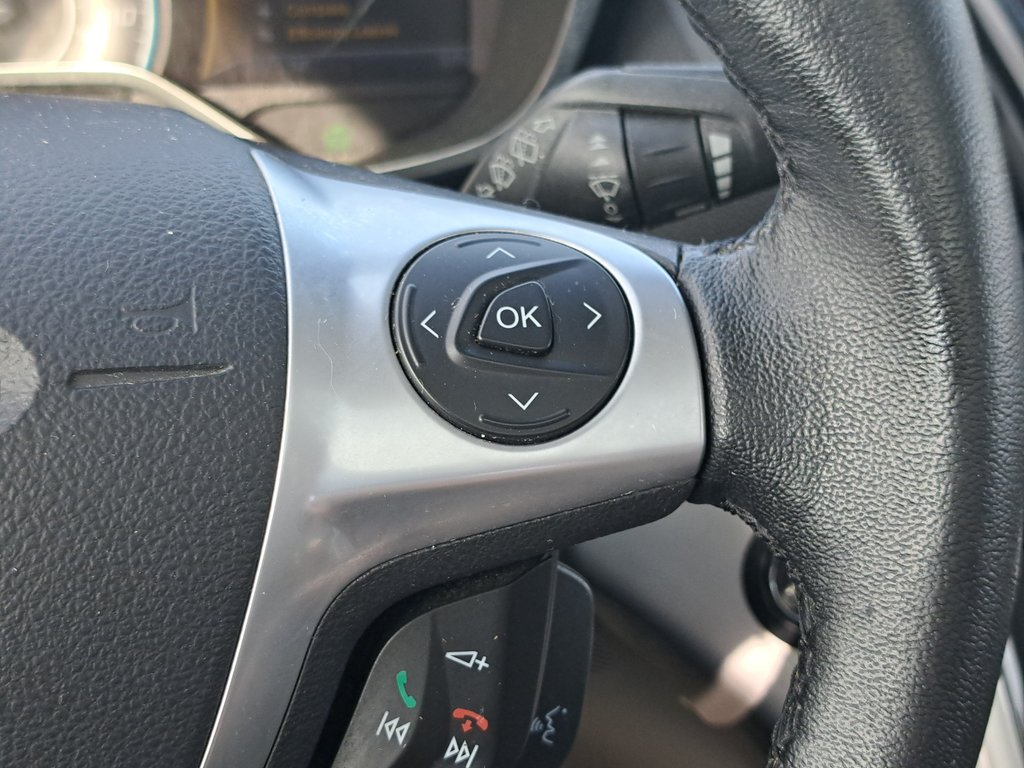 2013 Ford C-Max Hybrid SEL in Hebbville, Nova Scotia - 15 - w1024h768px
