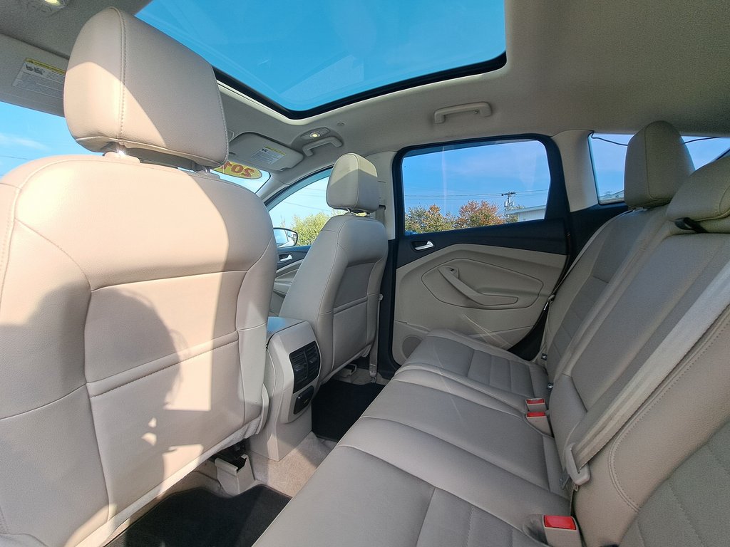 2013 Ford C-Max Hybrid SEL in Hebbville, Nova Scotia - 25 - w1024h768px