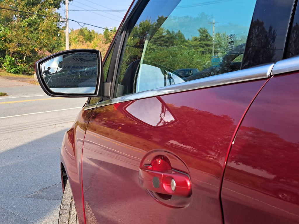 2013 Ford C-Max Hybrid SEL in Hebbville, Nova Scotia - 11 - w1024h768px