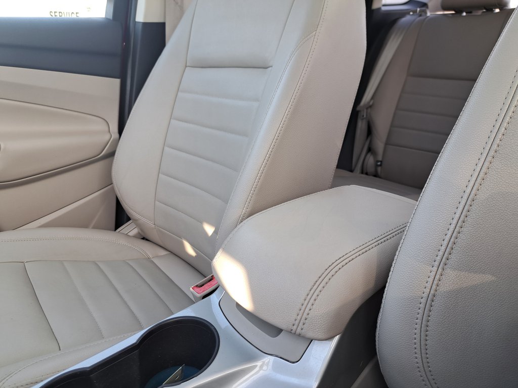 2013 Ford C-Max Hybrid SEL in Hebbville, Nova Scotia - 20 - w1024h768px