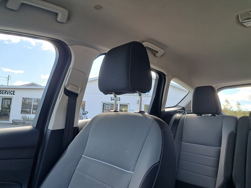 2014 Ford C-Max Hybrid SE in Hebbville, Nova Scotia - 22 - w1024h768px