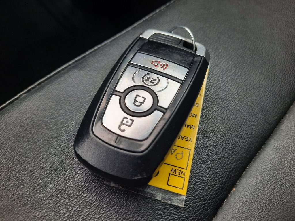 2018 Ford Edge SEL in Hebbville, Nova Scotia - 26 - w1024h768px