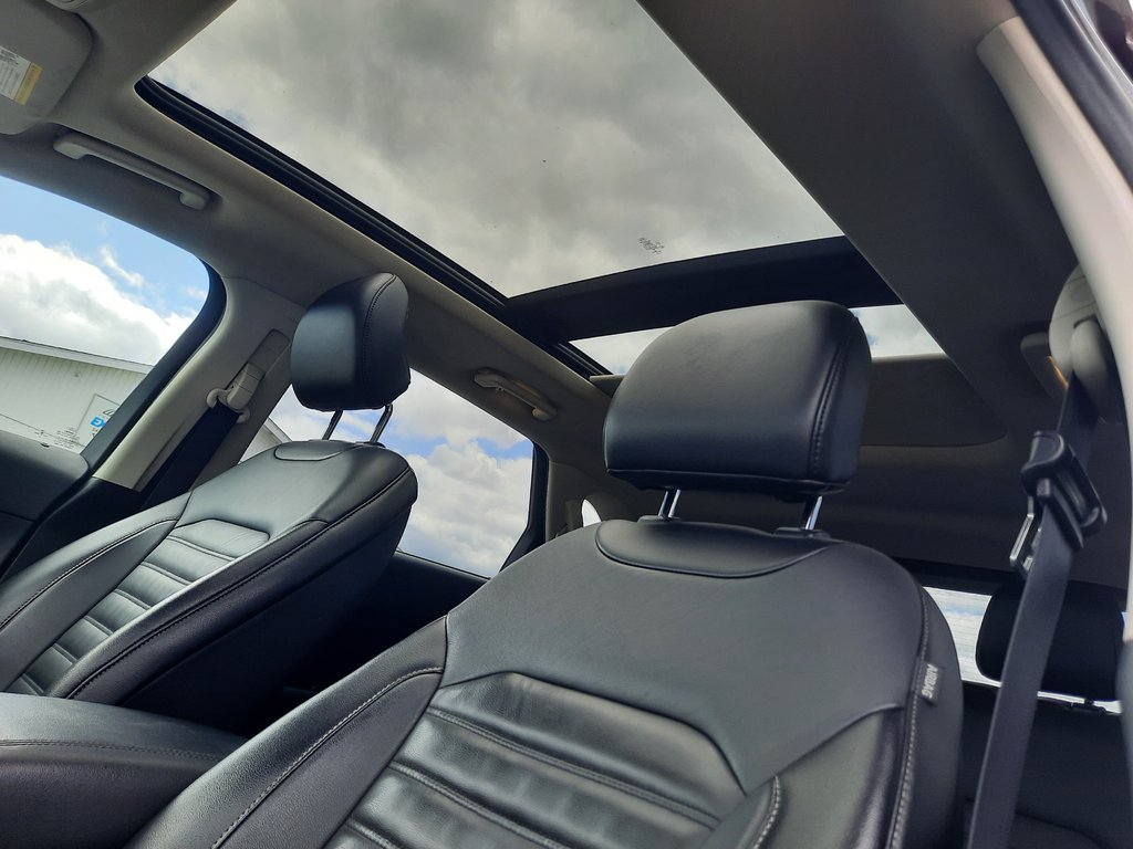 2018 Ford Edge SEL in Hebbville, Nova Scotia - 3 - w1024h768px