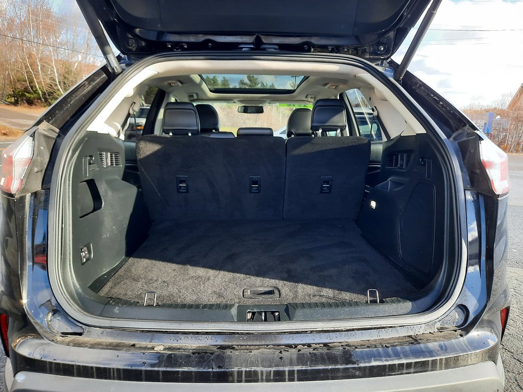 2019 Ford Edge Titanium in Hebbville, Nova Scotia - 9 - w1024h768px