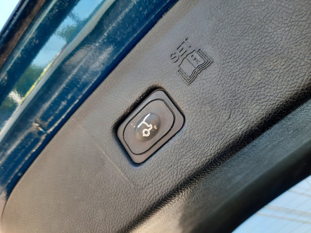2020 Ford Edge Titanium in Hebbville, Nova Scotia - 10 - w1024h768px