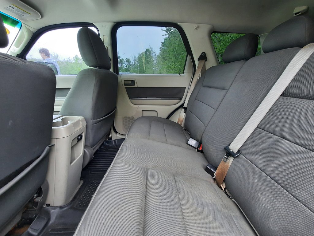 2009 Ford Escape Hybrid in Hebbville, Nova Scotia - 25 - w1024h768px