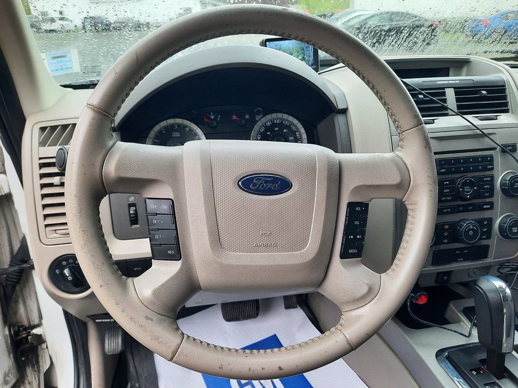 2009 Ford Escape Hybrid in Hebbville, Nova Scotia - 15 - w1024h768px