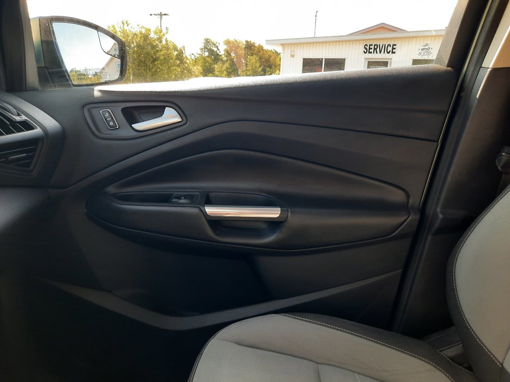 2013 Ford Escape SE in Hebbville, Nova Scotia - 21 - w1024h768px