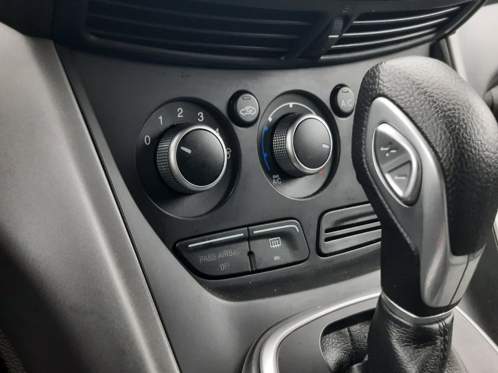 2014 Ford Escape SE in Hebbville, Nova Scotia - 17 - w1024h768px