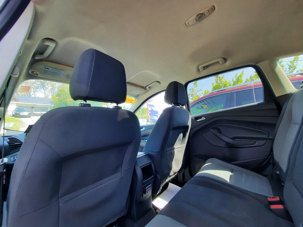 2016 Ford Escape SE in Hebbville, Nova Scotia - 26 - w1024h768px