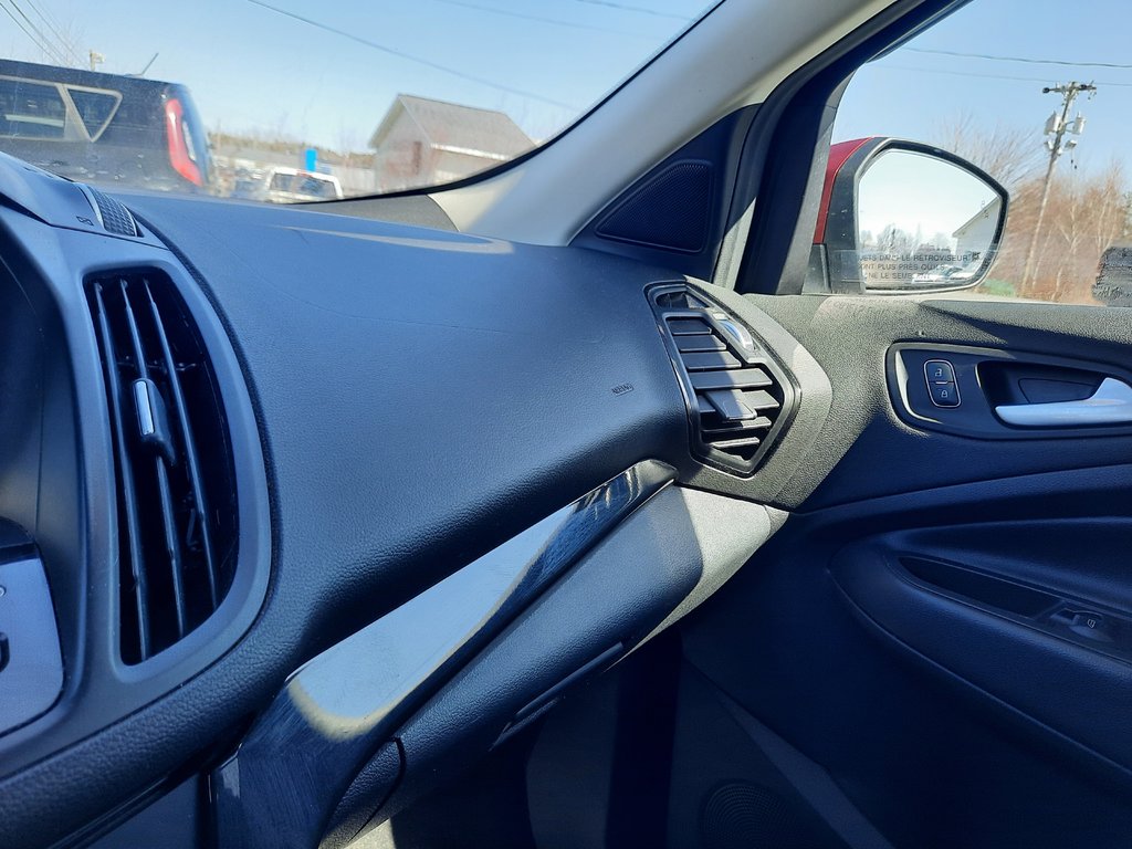 2017 Ford Escape Titanium in Hebbville, Nova Scotia - 22 - w1024h768px