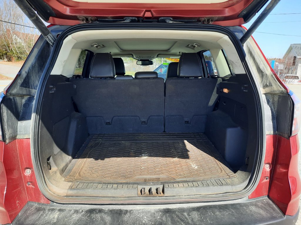 2017 Ford Escape Titanium in Hebbville, Nova Scotia - 9 - w1024h768px