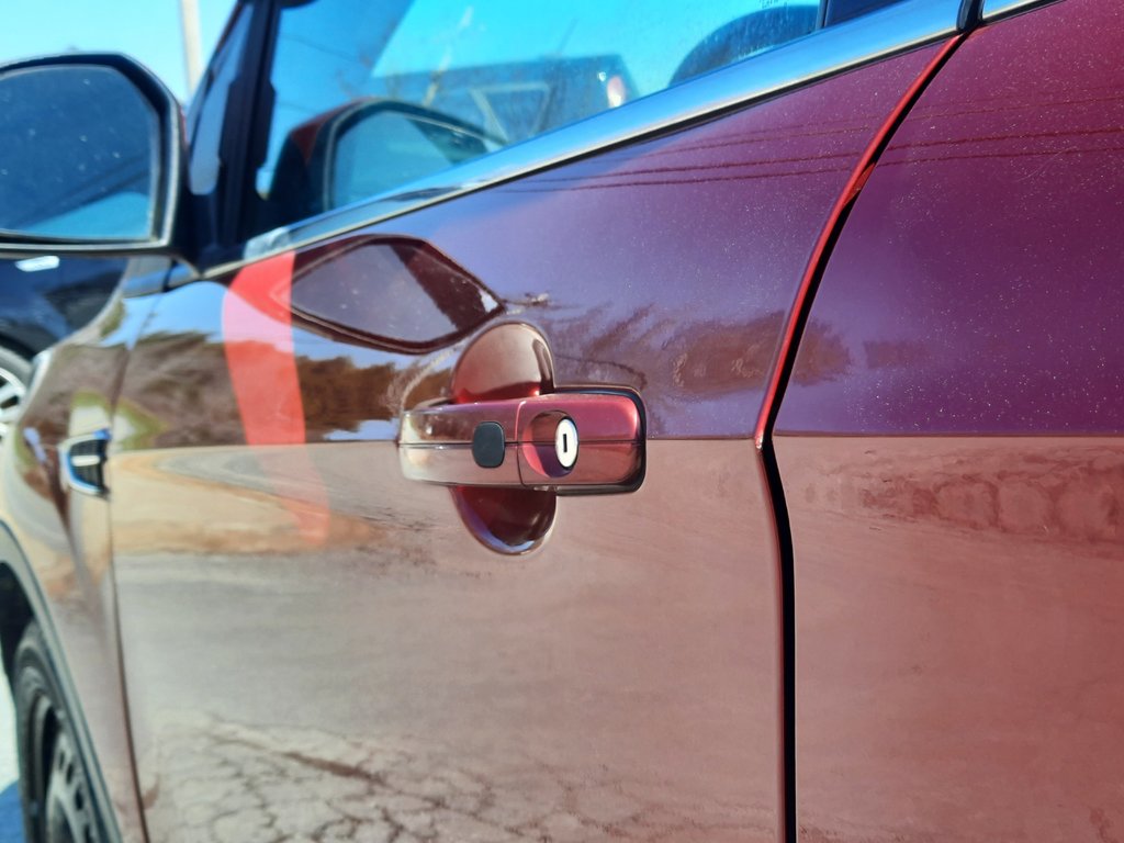 2017 Ford Escape Titanium in Hebbville, Nova Scotia - 11 - w1024h768px
