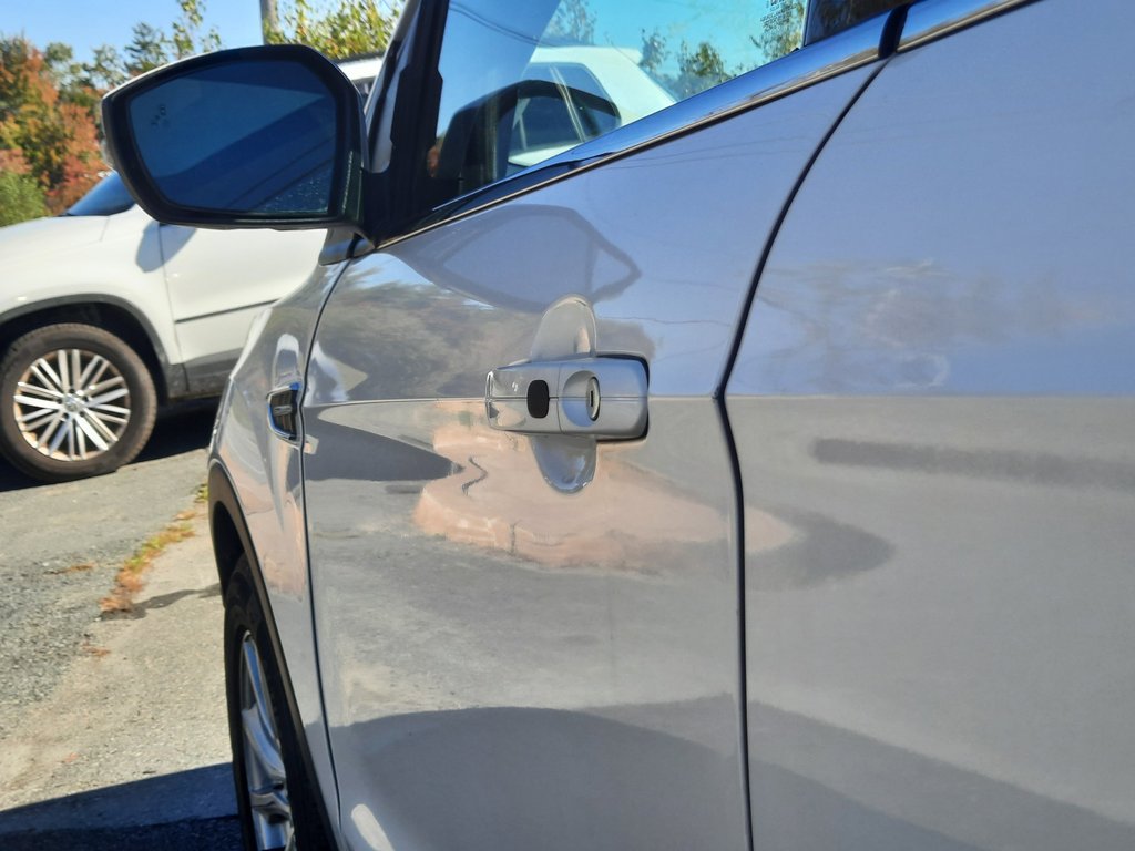 2017 Ford Escape Titanium in Hebbville, Nova Scotia - 11 - w1024h768px