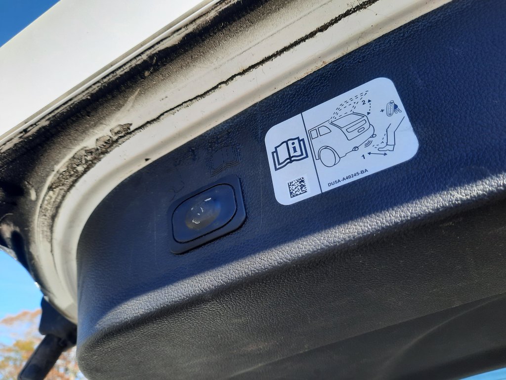 2017 Ford Escape Titanium in Hebbville, Nova Scotia - 10 - w1024h768px