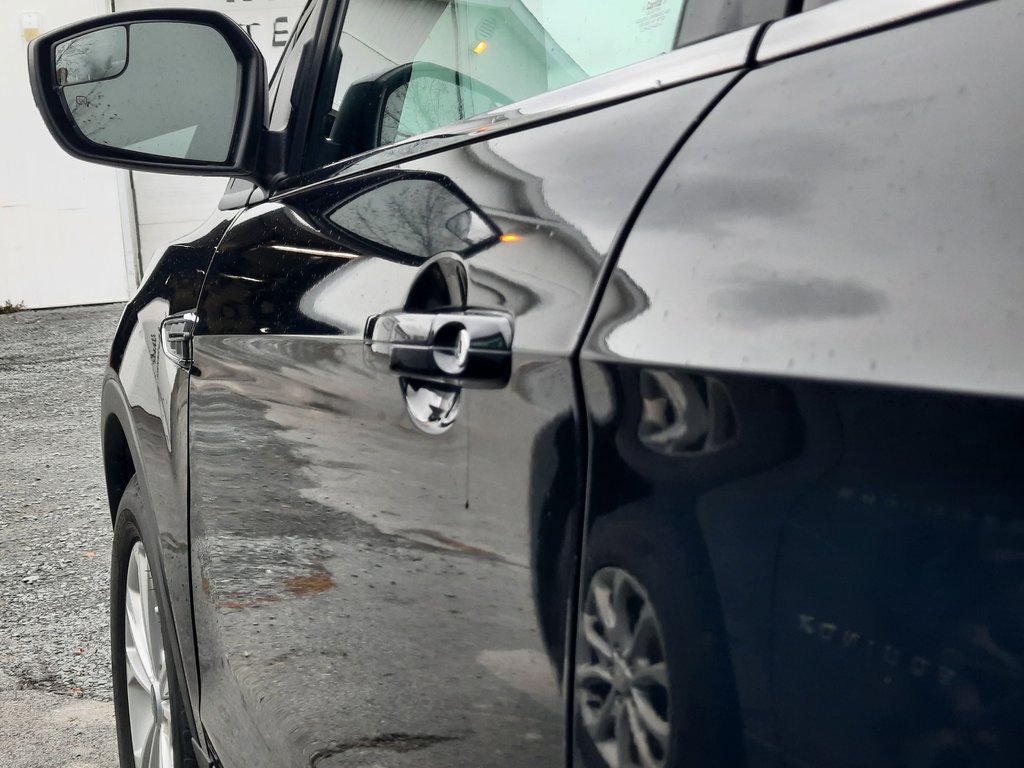 2018 Ford Escape SE in Hebbville, Nova Scotia - 10 - w1024h768px