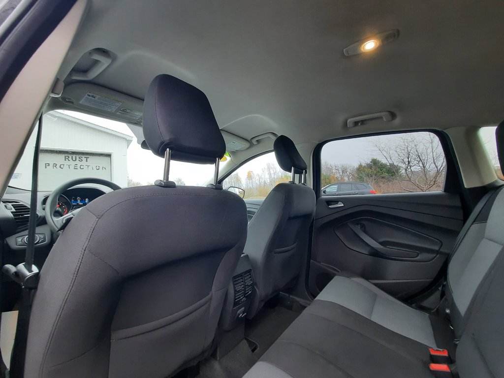 2018 Ford Escape SE in Hebbville, Nova Scotia - 28 - w1024h768px