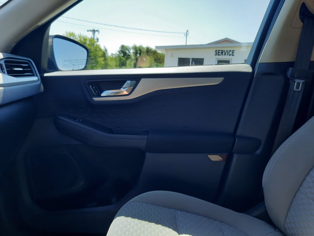 2020 Ford Escape SE in Hebbville, Nova Scotia - 22 - w1024h768px