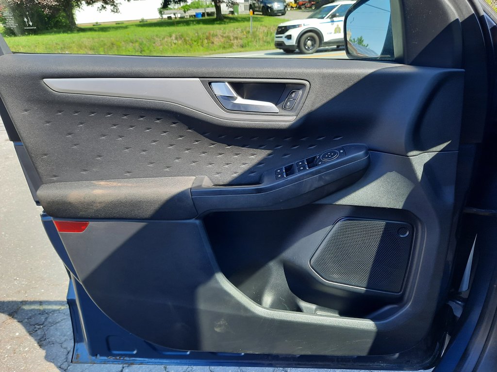 2020 Ford Escape SE in Hebbville, Nova Scotia - 11 - w1024h768px