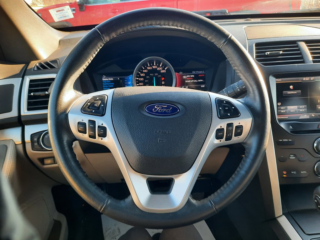 2014 Ford Explorer XLT in Hebbville, Nova Scotia - 15 - w1024h768px