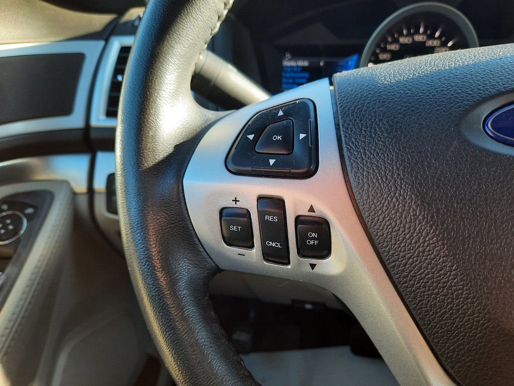 2014 Ford Explorer XLT in Hebbville, Nova Scotia - 13 - w1024h768px