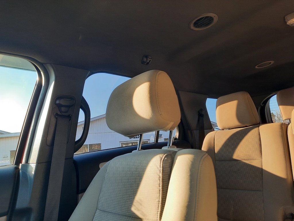 2014 Ford Explorer XLT in Hebbville, Nova Scotia - 25 - w1024h768px