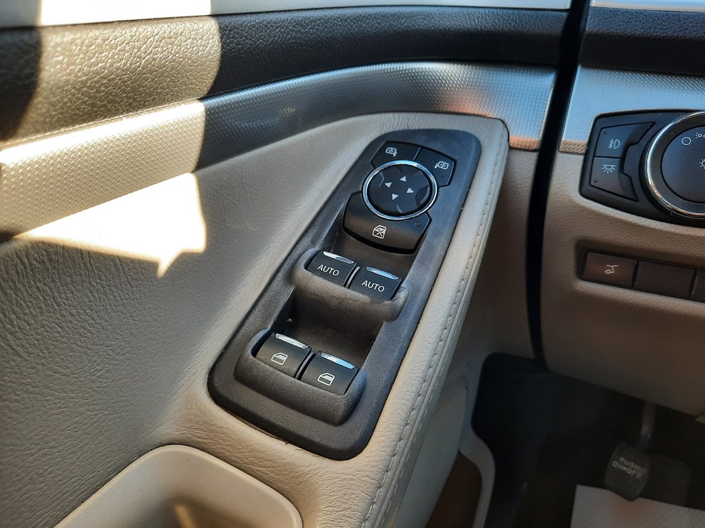 2014 Ford Explorer XLT in Hebbville, Nova Scotia - 12 - w1024h768px