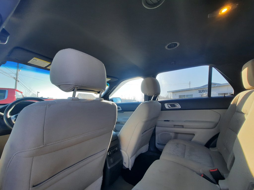 2014 Ford Explorer XLT in Hebbville, Nova Scotia - 30 - w1024h768px