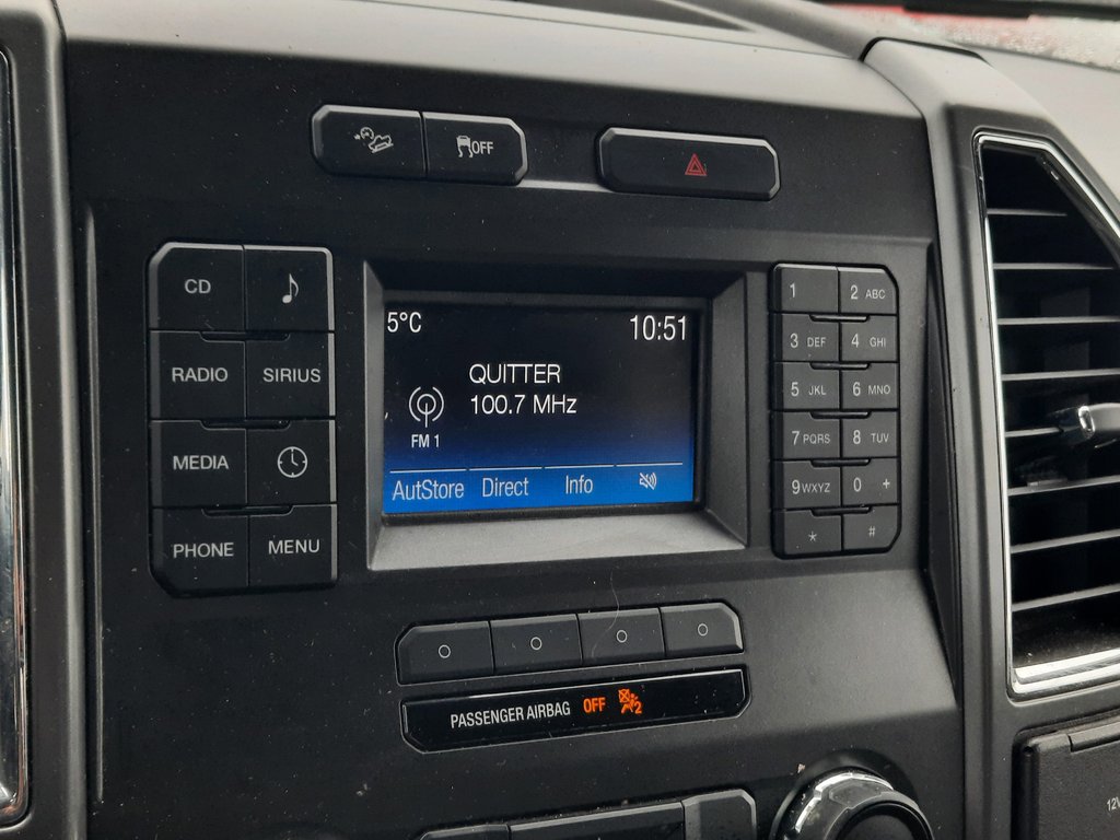 2015 Ford F-150 XLT in Hebbville, Nova Scotia - 15 - w1024h768px