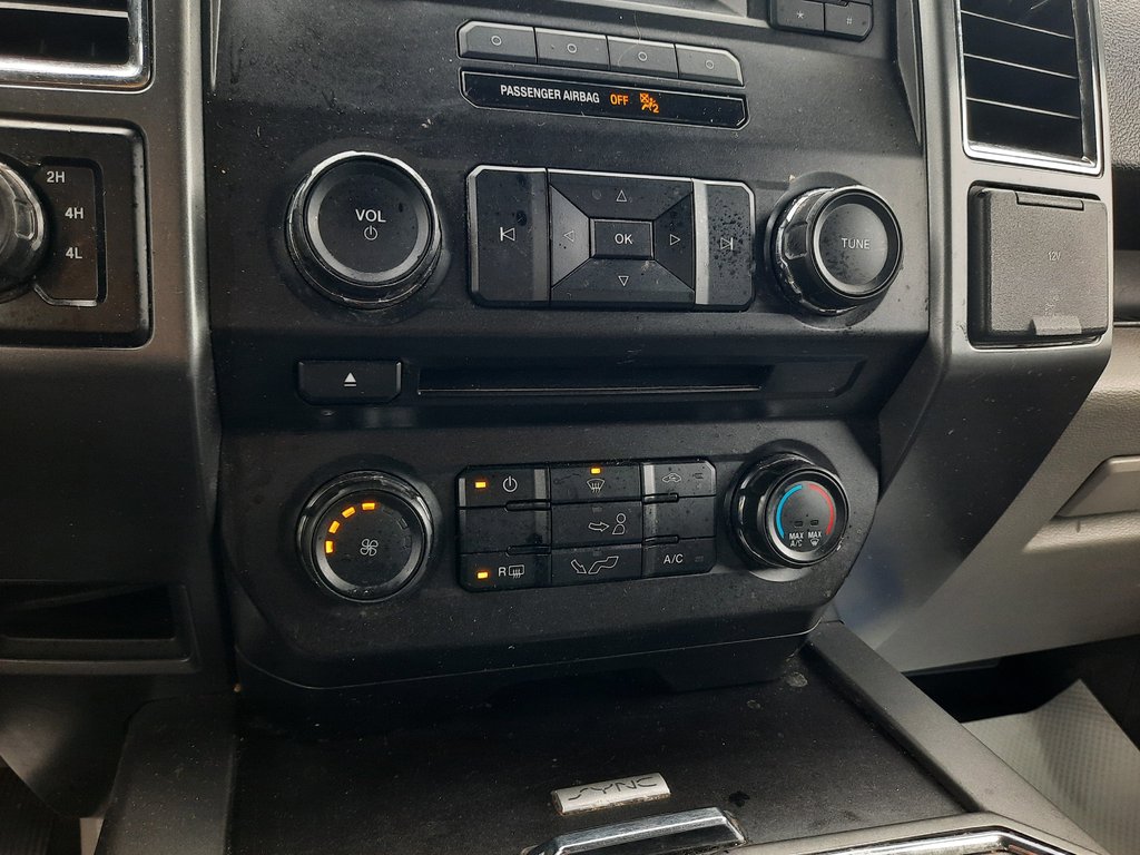 2015 Ford F-150 XLT in Hebbville, Nova Scotia - 17 - w1024h768px