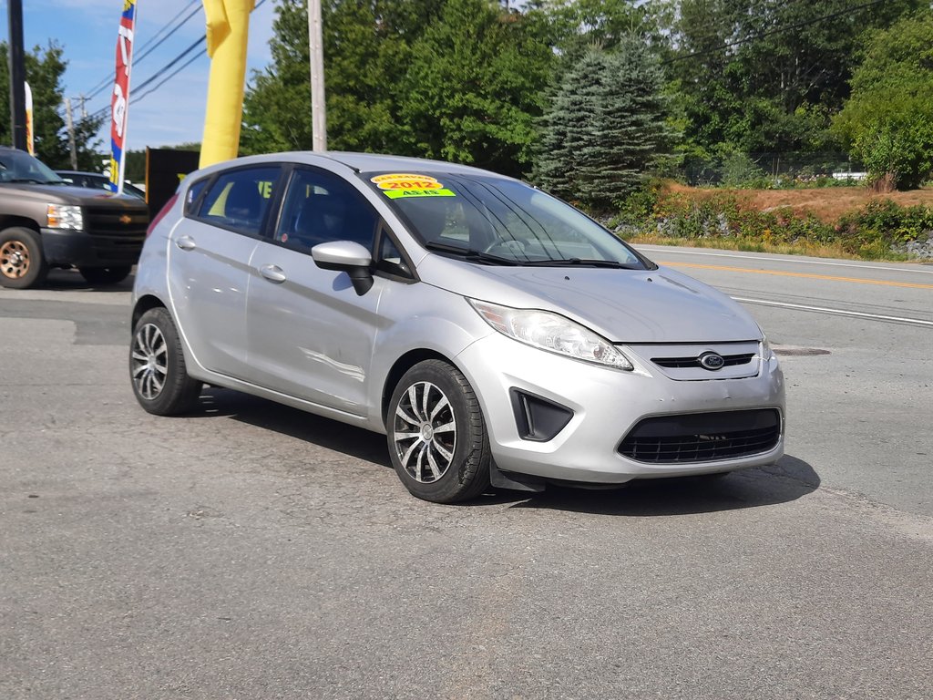 2012 Ford Fiesta SE in Hebbville, Nova Scotia - 3 - w1024h768px
