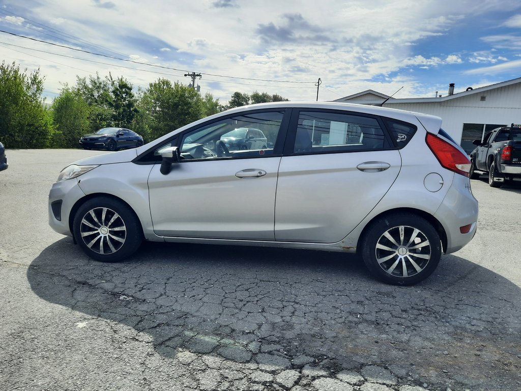 2012 Ford Fiesta SE in Hebbville, Nova Scotia - 7 - w1024h768px