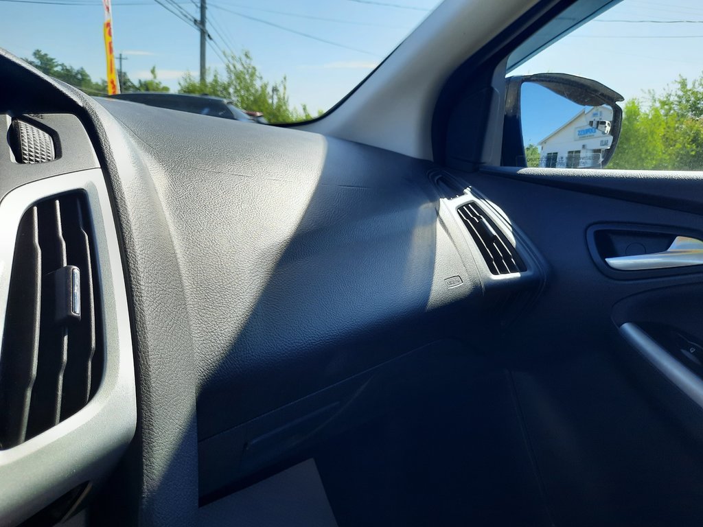 2013 Ford Focus SE in Hebbville, Nova Scotia - 21 - w1024h768px