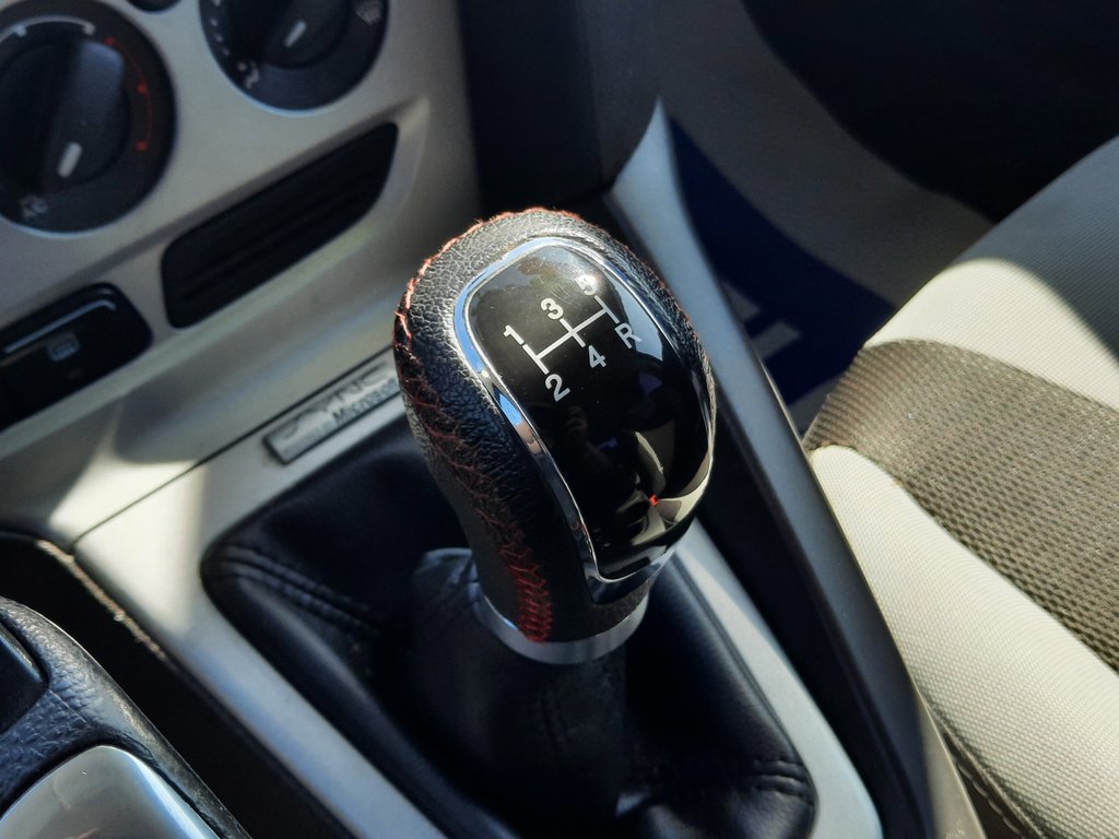 2013 Ford Focus SE in Hebbville, Nova Scotia - 18 - w1024h768px