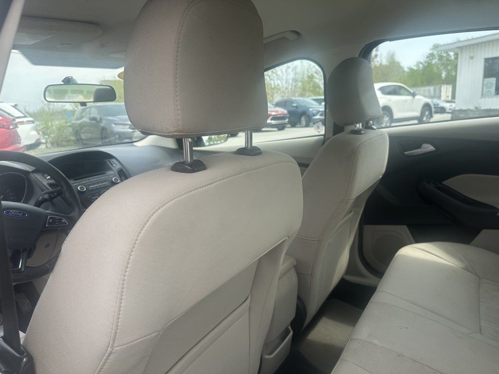 2016 Ford Focus SE in Hebbville, Nova Scotia - 20 - w1024h768px