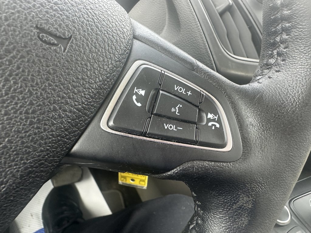 2016 Ford Focus SE in Hebbville, Nova Scotia - 11 - w1024h768px