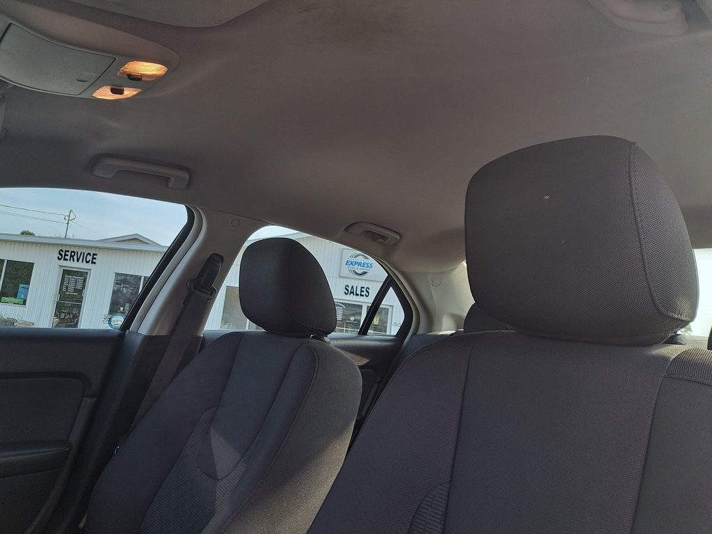 2010 Ford Fusion SE in Hebbville, Nova Scotia - 11 - w1024h768px