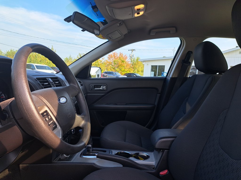 2010 Ford Fusion SE in Hebbville, Nova Scotia - 10 - w1024h768px