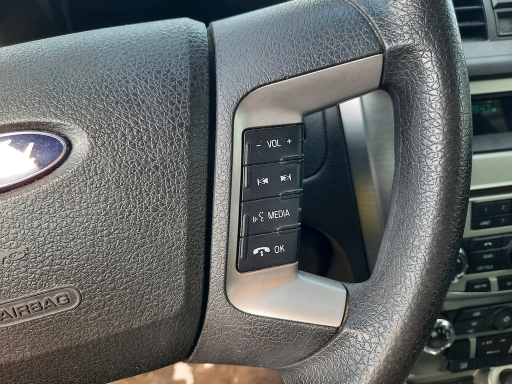 2011 Ford Fusion SE in Hebbville, Nova Scotia - 12 - w1024h768px