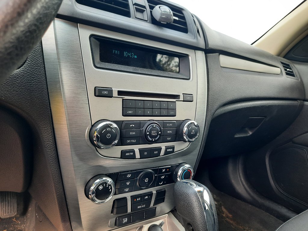 2011 Ford Fusion SE in Hebbville, Nova Scotia - 15 - w1024h768px