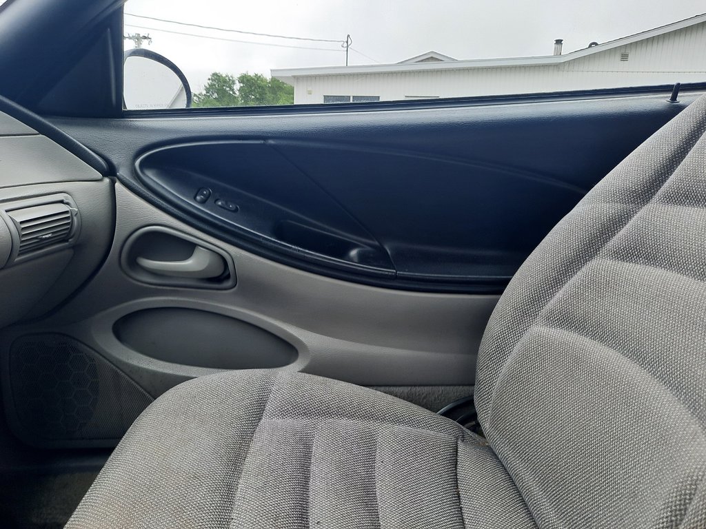 1996 Ford Mustang MUSTANG in Hebbville, Nova Scotia - 17 - w1024h768px