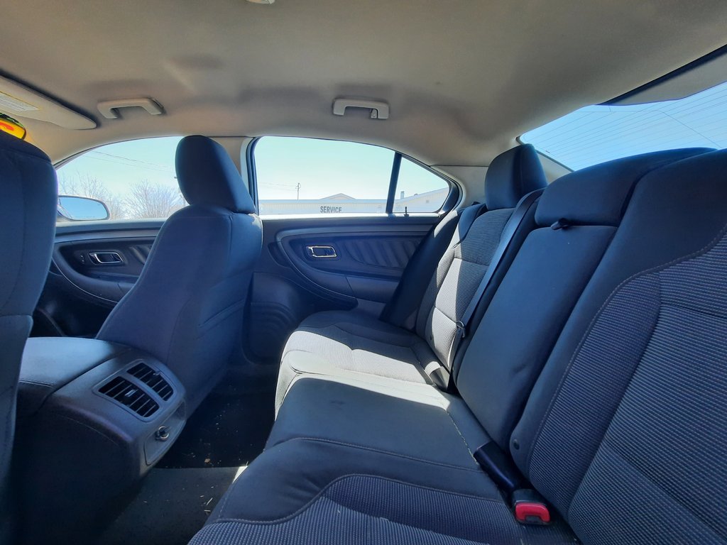 2011 Ford Taurus SEL in Hebbville, Nova Scotia - 19 - w1024h768px