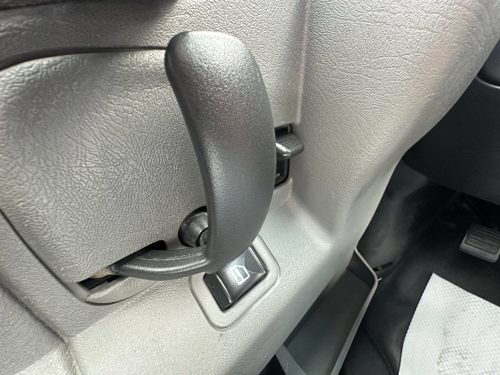 2020 GMC Savana Cargo Van BASE in Hebbville, Nova Scotia - 9 - w1024h768px
