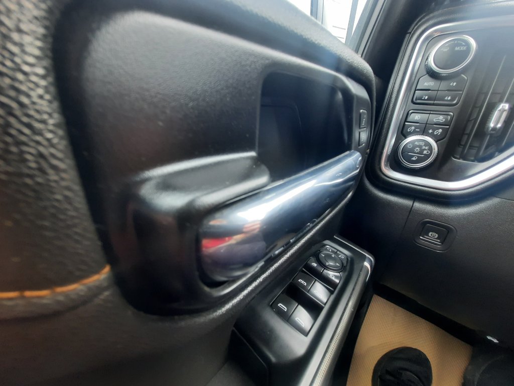 2022 GMC Sierra 1500 Limited AT4 in Hebbville, Nova Scotia - 8 - w1024h768px