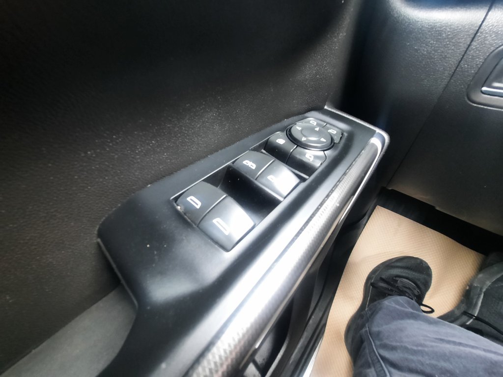 2022 GMC Sierra 1500 Limited AT4 in Hebbville, Nova Scotia - 9 - w1024h768px