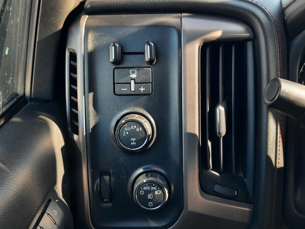 2018 GMC Sierra 1500 SLT in Hebbville, Nova Scotia - 11 - w1024h768px
