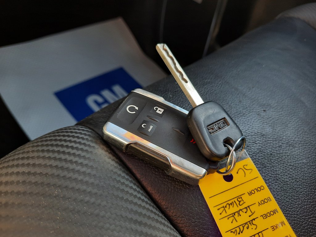 2018 GMC Sierra 1500 SLT in Hebbville, Nova Scotia - 28 - w1024h768px